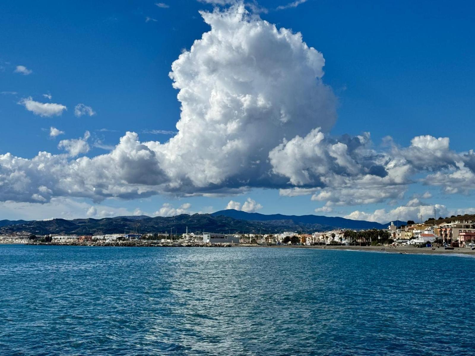 Brisas Del Mar Villa Caleta De Velez Dış mekan fotoğraf